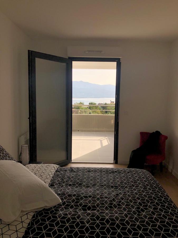 Bel F3 Vue Sur Le Golfe D'ajaccio